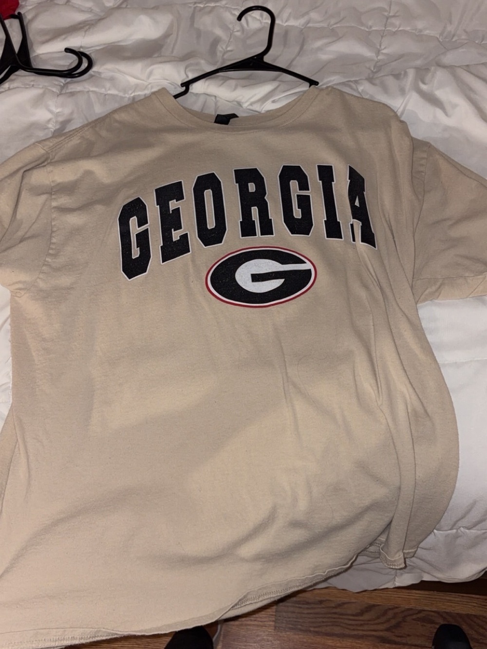 Gildan Georgia Bulldogs Short Sleeve Tee - Beige with Black & Red Logo